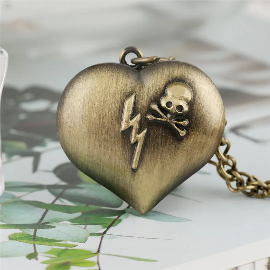 Bronze Heart Shape Skull Design Pendant Watch Quartz Pocket Watch Mini Necklace Fob Clock Gifts for Children Men Women
Bronze Heart Shape Skull Design Pendant Watch Quartz Pocket Watch Mini Necklace Fob Clock Gifts for Children Men Women