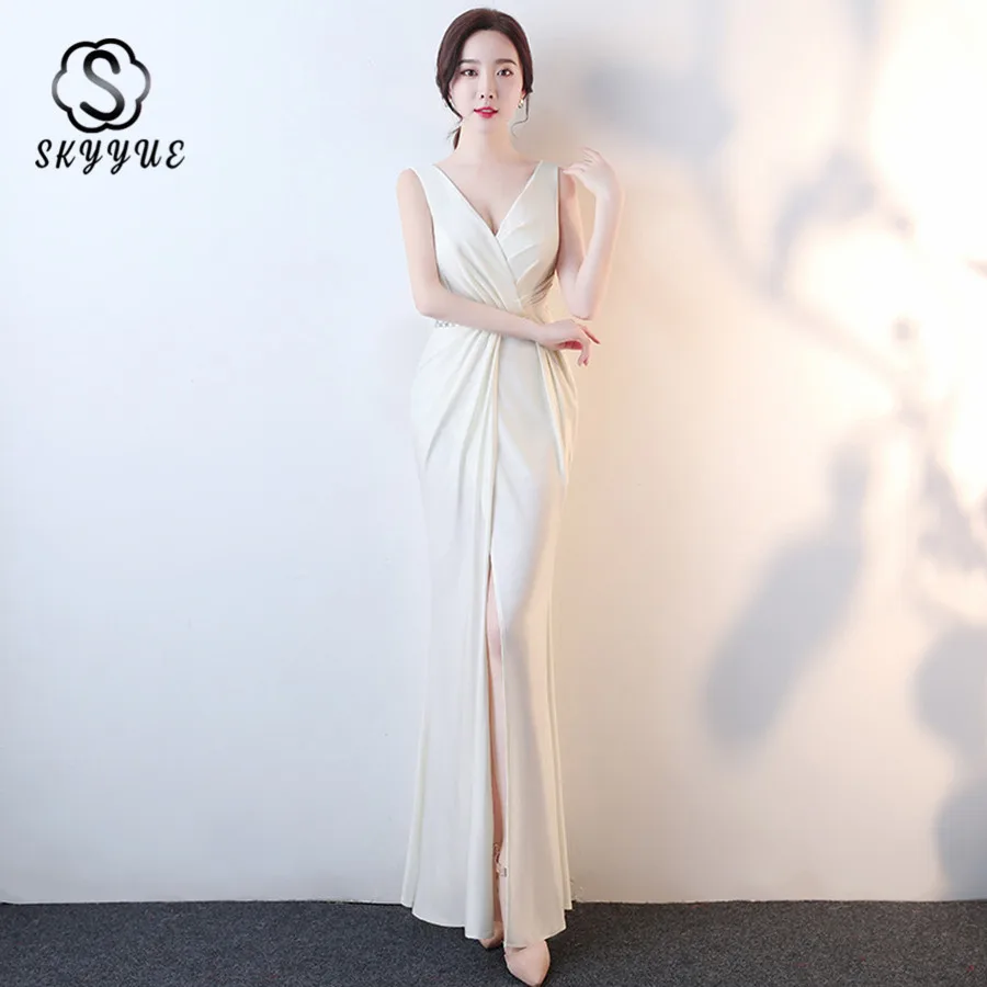 Skyyue Evening Dress 2019 V-neck Sleeveless Women Party Dresses HH138 Soild Mermaid Robe De Soiree Floor Length Evening Gown 
Skyyue Evening Dress 2019 V-neck Sleeveless Women Party Dresses HH138 Soild Mermaid Robe De Soiree Floor Length Evening Gown