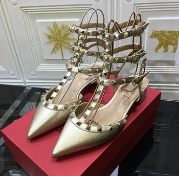Zapatos Mujer Color Rivets Spiked Gladiator Flat Sandals Stones Studded Flip Sandal Big Size Designer Womens Cheap Shoes Summer 
Zapatos Mujer Color Rivets Spiked Gladiator Flat Sandals Stones Studded Flip Sandal Big Size Designer Womens Cheap Shoes Summer