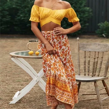 2020 Boho Floral Printed Maxi Skirts Sexy High Waist Elastic Vintage Ladies Clothes Beach Loose Casual Summer Women Long Skirt
2020 Boho Floral Printed Maxi Skirts Sexy High Waist Elastic Vintage Ladies Clothes Beach Loose Casual Summer Women Long Skirt