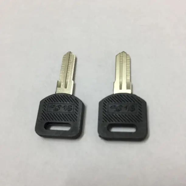 Jiao ba shou 808 Boss Desk Key Blanks Cabinet Drawer Lock Trunk Key Die Blanks Sub-on Both Sides of Wave Teeth
Jiao ba shou 808 Boss Desk Key Blanks Cabinet Drawer Lock Trunk Key Die Blanks Sub-on Both Sides of Wave Teeth