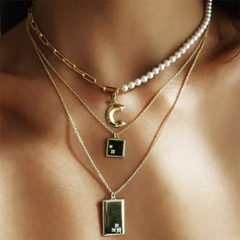 Simple Square Crescent Gold Chain Pendant Necklace Fashion Necklaces for Women 2020 Statement Jewelry Pearl Layered Necklace 
Simple Square Crescent Gold Chain Pendant Necklace Fashion Necklaces for Women 2020 Statement Jewelry Pearl Layered Necklace
