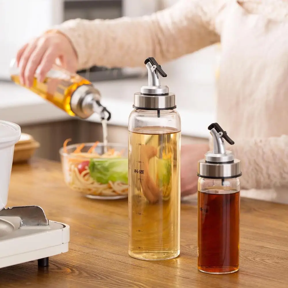 500ML Glass Oil Seasoning Bottle Large Sauce Dispenser Bottle For Vinegar Oil Soy Sauce Kitchen Cooking Tools Accessories
500ML Glass Oil Seasoning Bottle Large Sauce Dispenser Bottle For Vinegar Oil Soy Sauce Kitchen Cooking Tools Accessories