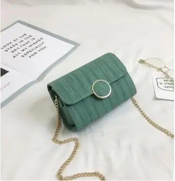 Single shoulder diagonal square bag with cloth-pattern magnetic buckle Free shipping
Single shoulder diagonal square bag with cloth-pattern magnetic buckle Free shipping