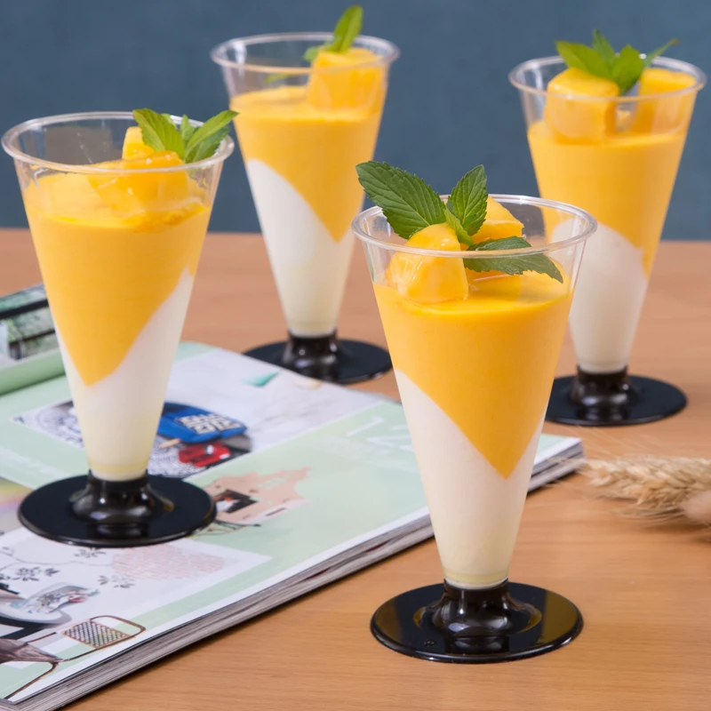 25pcs HIgh quality transparent disposable cake cup party birthday favor 185ml small ice cream jelly dessert hard plastic cups 
25pcs HIgh quality transparent disposable cake cup party birthday favor 185ml small ice cream jelly dessert hard plastic cups