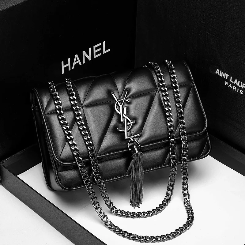 Baonu 2020 new Lingge chain bag net red one shoulder messenger small square bag 
Baonu 2020 new Lingge chain bag net red one shoulder messenger small square bag