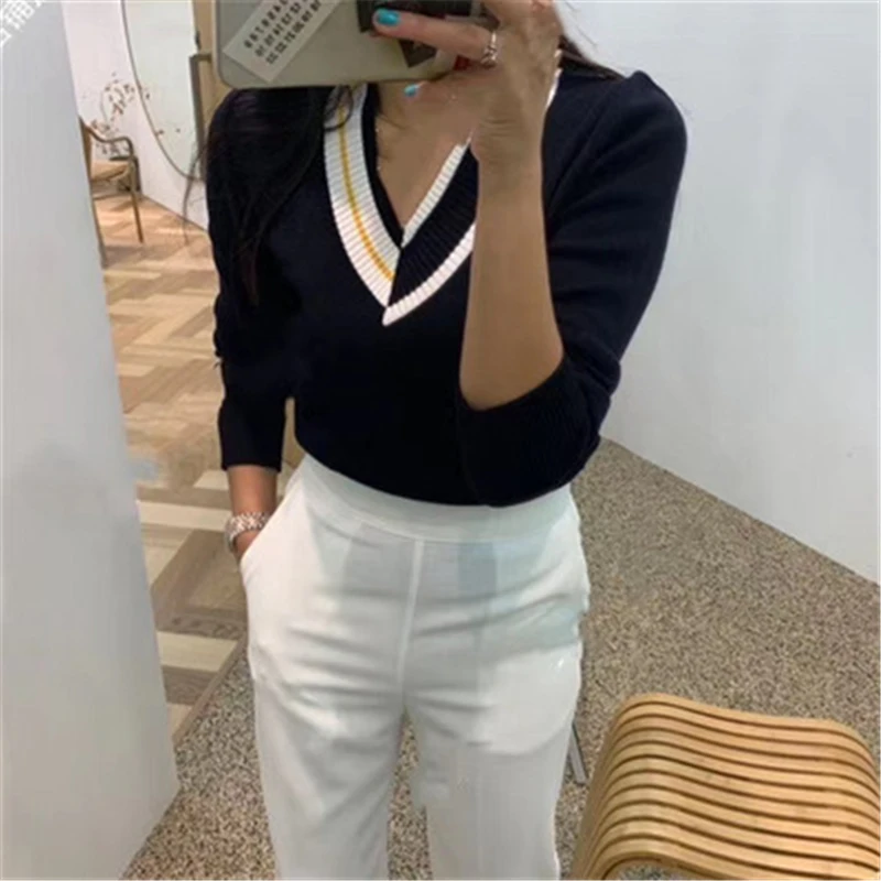 RUGOD 2020 New Arrival Solid Patchwork Women Pullover V-neck Long Sleeve Female Sweaters Fashionable Chic Women's Outfit
RUGOD 2020 New Arrival Solid Patchwork Women Pullover V-neck Long Sleeve Female Sweaters Fashionable Chic Women's Outfit