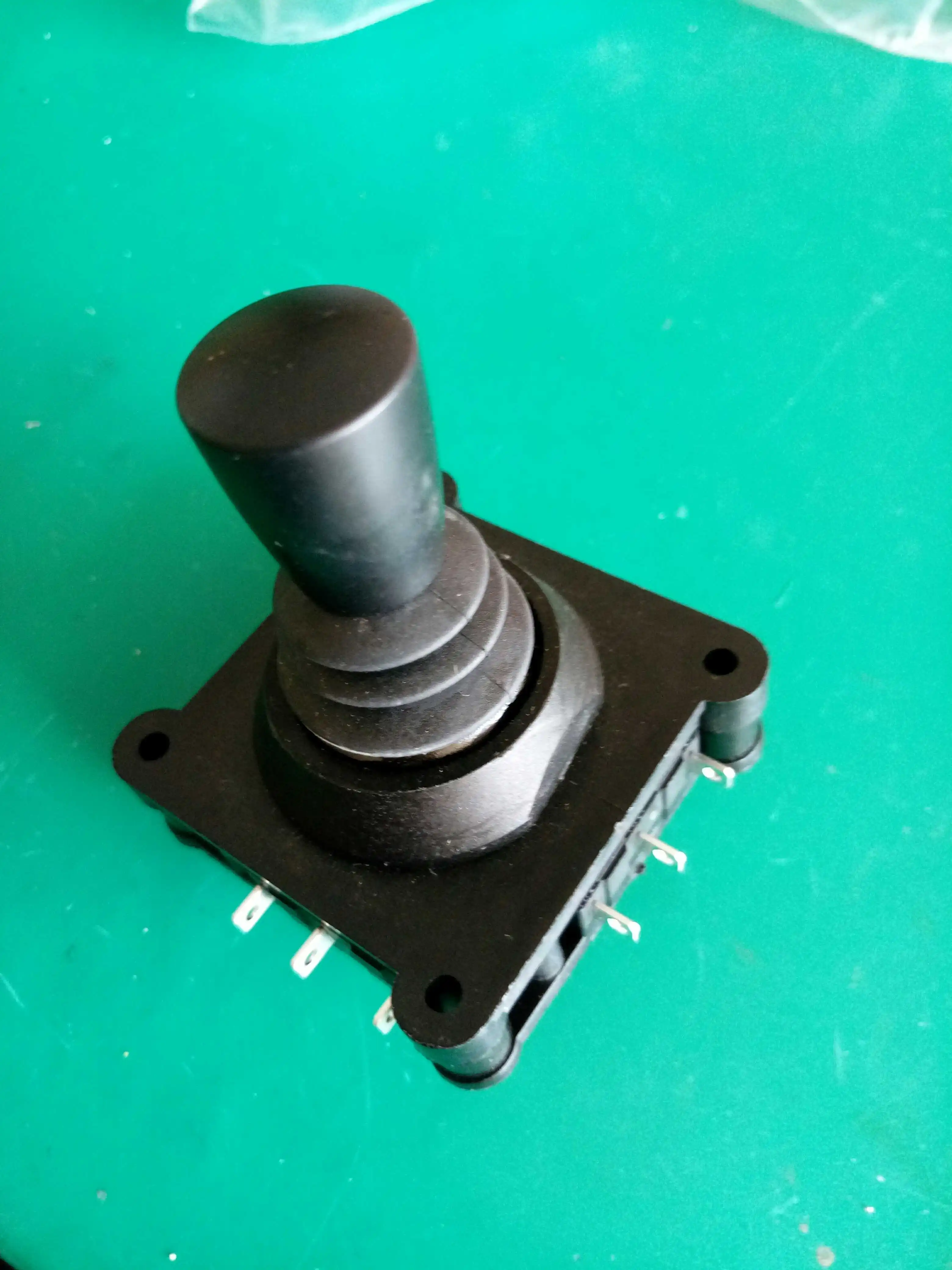 Waterproof Switch Type Joystick CV4 Cross Switch Rocker Main Command 360 Degree Self-reset
Waterproof Switch Type Joystick CV4 Cross Switch Rocker Main Command 360 Degree Self-reset