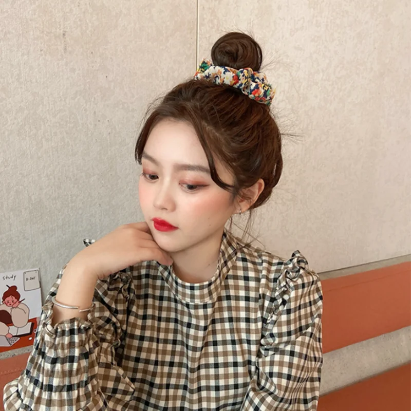 2Pcs / Set2020 Spring And Summer Mori Hair Ring Retro Floral Fairy Gas French Large Intestine Ring Hair Accessory
2Pcs / Set2020 Spring And Summer Mori Hair Ring Retro Floral Fairy Gas French Large Intestine Ring Hair Accessory
