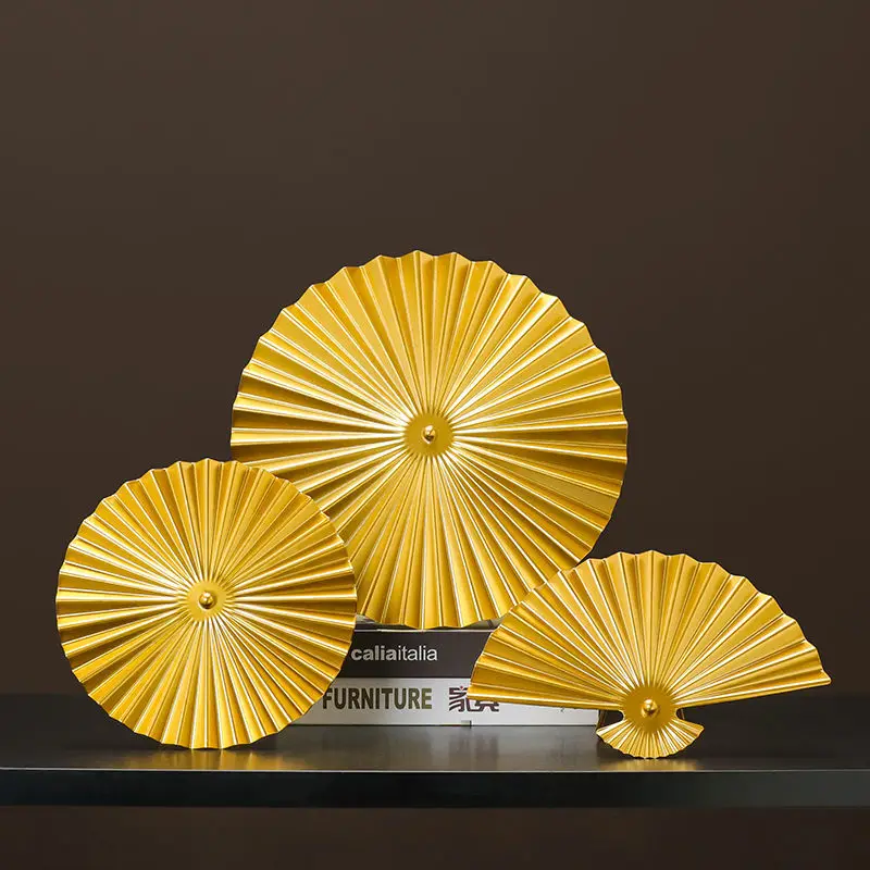 Nordic Light Luxury Metal Fan Crafts Decoration Living Room TV Cabinet Entrance Decoration Decoration Desktop Creative
Nordic Light Luxury Metal Fan Crafts Decoration Living Room TV Cabinet Entrance Decoration Decoration Desktop Creative