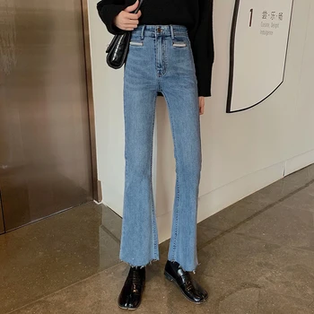 2020 Flare Pants Women Vintage High Waist Jeans Plus Size Korean Style Elegant Bell-bottom Trousers Streetwear 
2020 Flare Pants Women Vintage High Waist Jeans Plus Size Korean Style Elegant Bell-bottom Trousers Streetwear
