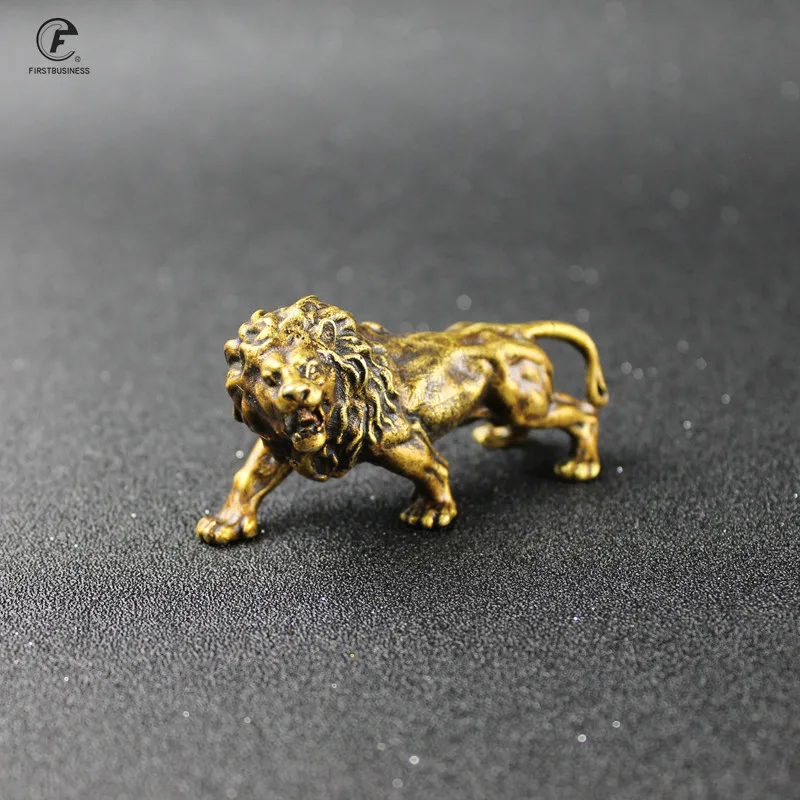 Antique Copper Lion Statue Ornaments Solid Bronze African Lions Study Room Brass Desktop Paperweight Vintage Home Decorations
Antique Copper Lion Statue Ornaments Solid Bronze African Lions Study Room Brass Desktop Paperweight Vintage Home Decorations