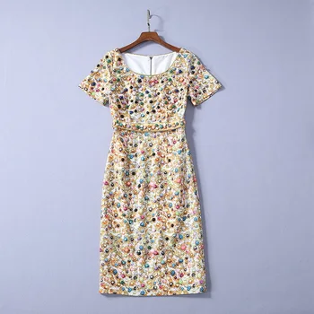 New European and American women's dresses for spring 2020 short sleeves Round collar Fashionable dress colorful pebble-print 
New European and American women's dresses for spring 2020 short sleeves Round collar Fashionable dress colorful pebble-print