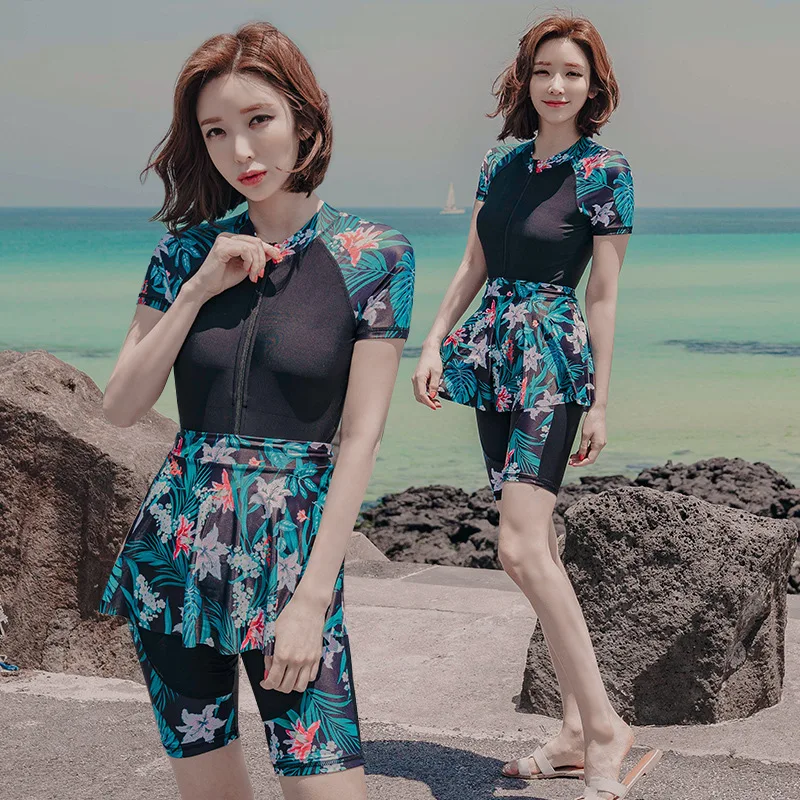 Bathing Suit Women's One-piece with Short Skirt Conservative-Split Type Two-Piece Set Sun-resistant Snorkeling Surfing Jellyfish
Bathing Suit Women's One-piece with Short Skirt Conservative-Split Type Two-Piece Set Sun-resistant Snorkeling Surfing Jellyfish