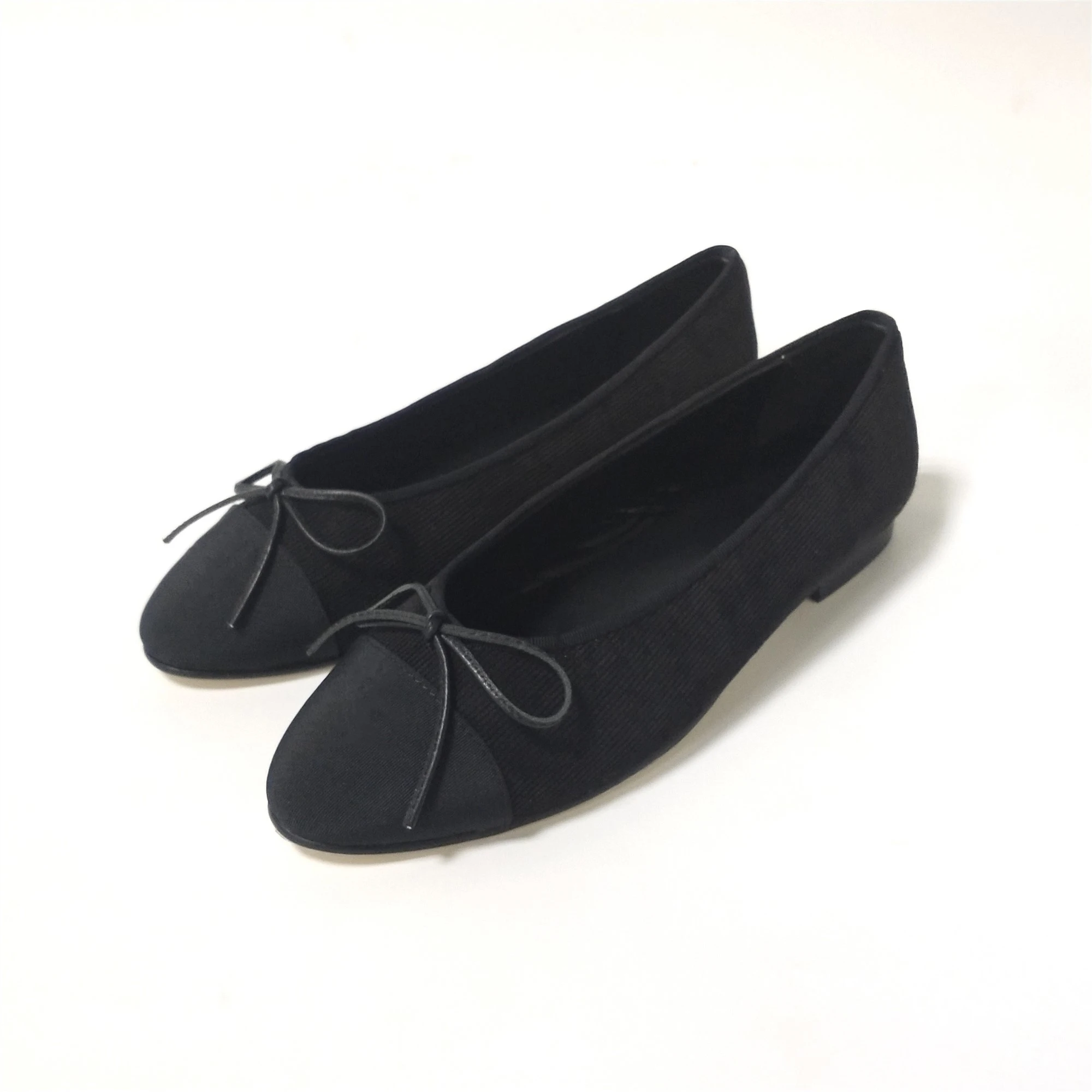 Фото Женская обувь Балетки из натуральной кожи Дышащая Лидер продаж Новая модная