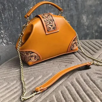 Hand Carved Designer Genuine Leather Hasp Closure Women's Hobos Clutch Purse Lady Small Handbag Chain Strap Female Shoulder Bag 
Hand Carved Designer Genuine Leather Hasp Closure Women's Hobos Clutch Purse Lady Small Handbag Chain Strap Female Shoulder Bag