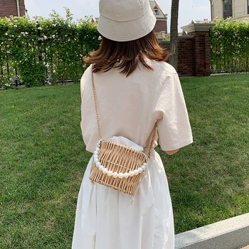 Drawstring Straw Bag Shoulder Pearl Tote Women Woven Rattan Beach Handbag Purse for Outdoor Shopping Traveling Ornaments
Drawstring Straw Bag Shoulder Pearl Tote Women Woven Rattan Beach Handbag Purse for Outdoor Shopping Traveling Ornaments