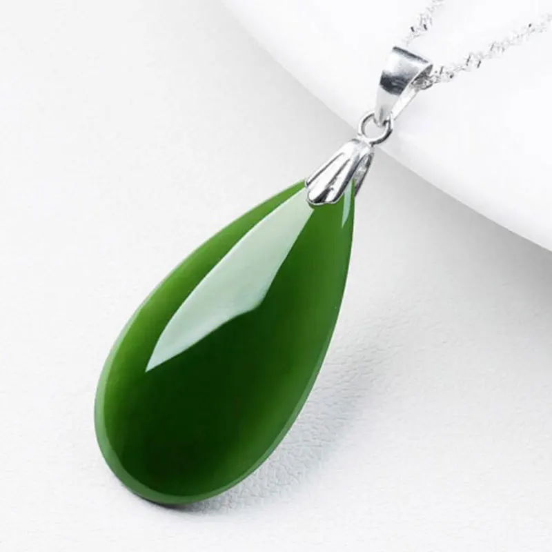 New green chalcedony drop pendant fashion simple Women 925 silver necklace agate pendant holiday gift jewelry
New green chalcedony drop pendant fashion simple Women 925 silver necklace agate pendant holiday gift jewelry