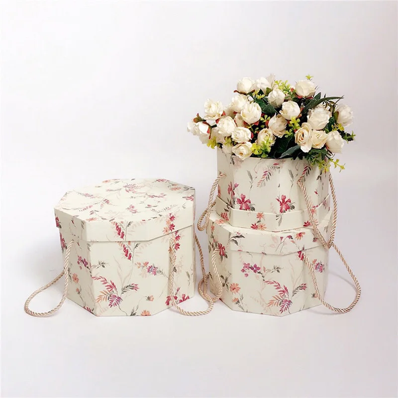 New Flower Gift Box Bouquet Packaging Handmade Flower Bucket Flower Gift Box Florist Gift Party Box Wedding Christmas Decoration
New Flower Gift Box Bouquet Packaging Handmade Flower Bucket Flower Gift Box Florist Gift Party Box Wedding Christmas Decoration