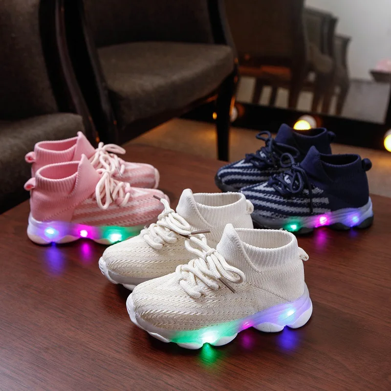 Children Casual Shoes With Light LED Boys Girls Sneakers 2020 Spring Lighted Sport Shoes Fashion Luminous Boots
Children Casual Shoes With Light LED Boys Girls Sneakers 2020 Spring Lighted Sport Shoes Fashion Luminous Boots