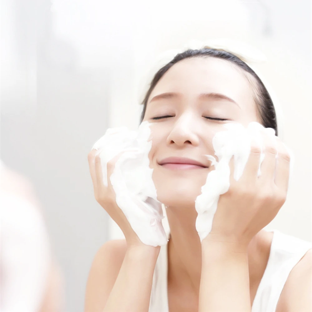 Beauty tools Facial Cleanser Cleansing Face Wash Soap Frother Foam Maker Thic Deep cleansing of the skin face washing product
Beauty tools Facial Cleanser Cleansing Face Wash Soap Frother Foam Maker Thic Deep cleansing of the skin face washing product