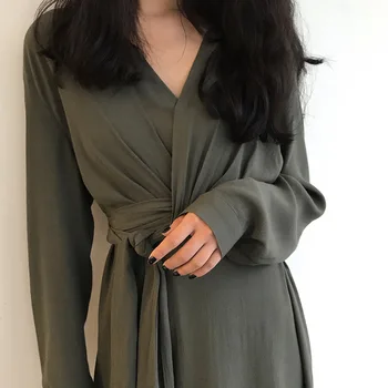 V-neck Sashes Hight Waist Long Sleeve Long Dress Fashion Temperament Streetwear 2019 Autumn Solid Color Asymmetrical Women Dress
V-neck Sashes Hight Waist Long Sleeve Long Dress Fashion Temperament Streetwear 2019 Autumn Solid Color Asymmetrical Women Dress