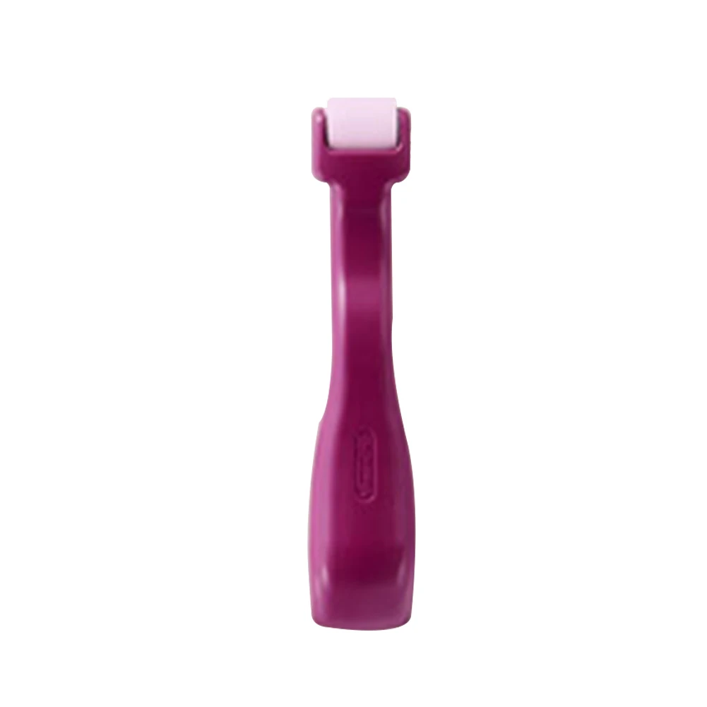 Sewing Tool Mini Press Seam Durable Embossing Roller Gift Patchwork Imprint Mark DIY Practical Portable Home Craft
Sewing Tool Mini Press Seam Durable Embossing Roller Gift Patchwork Imprint Mark DIY Practical Portable Home Craft