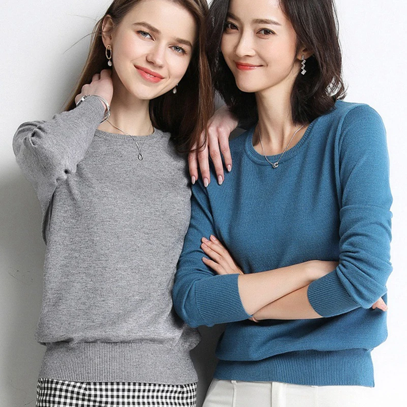 Женский вязаный пуловер с круглым вырезом, с длинным рукавом
Женский вязаный пуловер с круглым вырезом, с длинным рукавом