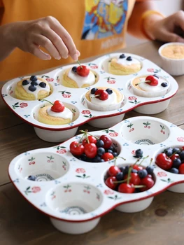 Cute 6 Lattice Ceramic Ovenware Small Baked Bowl Hand-Painted Cake Mold Snacks Fruit Plate Ceramic Dish
Cute 6 Lattice Ceramic Ovenware Small Baked Bowl Hand-Painted Cake Mold Snacks Fruit Plate Ceramic Dish