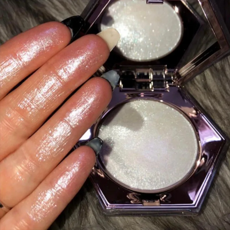 High Gloss Powder Diamond Highlighter Powder Facial Palette Makeup Kit Face Contour Shimmer Illuminator Highlight Cosmetics
High Gloss Powder Diamond Highlighter Powder Facial Palette Makeup Kit Face Contour Shimmer Illuminator Highlight Cosmetics