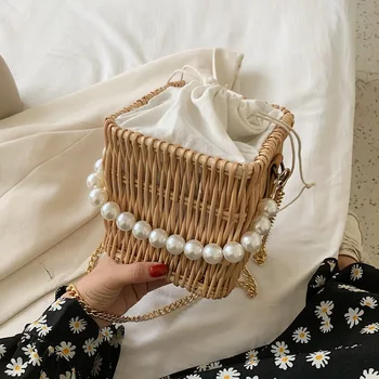 Mini Weave Box Handbags for Women New Summer Chain Strap Female Shoulder Bags Pearl Handle Ladies' Travel Cross Body Flap Bags
Mini Weave Box Handbags for Women New Summer Chain Strap Female Shoulder Bags Pearl Handle Ladies' Travel Cross Body Flap Bags
