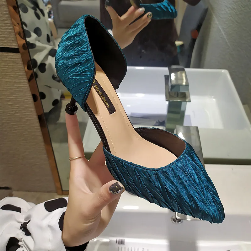 2019 Pointed Shallow Mouth Spring New Style Korean-style Hallow Still Versatile Thin Heeled High Heels Online Celebrity WOMEN'S
2019 Pointed Shallow Mouth Spring New Style Korean-style Hallow Still Versatile Thin Heeled High Heels Online Celebrity WOMEN'S