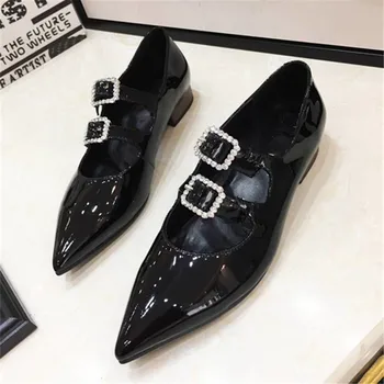 Zapatos De Mujer Scarpe Donna Female Shoes Pinted Toe Loafers Women Slip On Flats Women Shoes Patent Leather Ladies Flats 
Zapatos De Mujer Scarpe Donna Female Shoes Pinted Toe Loafers Women Slip On Flats Women Shoes Patent Leather Ladies Flats