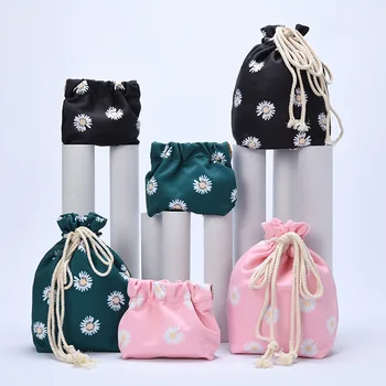New Style INS Little Daisy Storage Bag Clip Shrapnel Cosmetics Storage Bag Storage Bag Drawstring Lazy Storage Bag Cloth Bag
New Style INS Little Daisy Storage Bag Clip Shrapnel Cosmetics Storage Bag Storage Bag Drawstring Lazy Storage Bag Cloth Bag