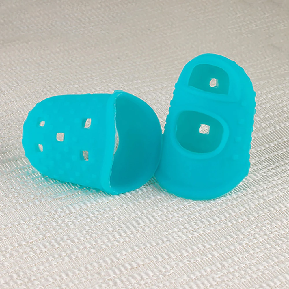 4 in 1 Flexible Fingertip Protector Silicone Finger Guard Fingertip Silicone Guitar Finger Cot for Guitar Ukulele Bass
4 in 1 Flexible Fingertip Protector Silicone Finger Guard Fingertip Silicone Guitar Finger Cot for Guitar Ukulele Bass