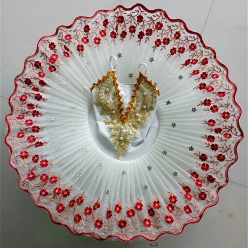 Костюм-пачка детский балетный на Хэллоуин, Лебединое озеро
Костюм-пачка детский балетный на Хэллоуин, Лебединое озеро