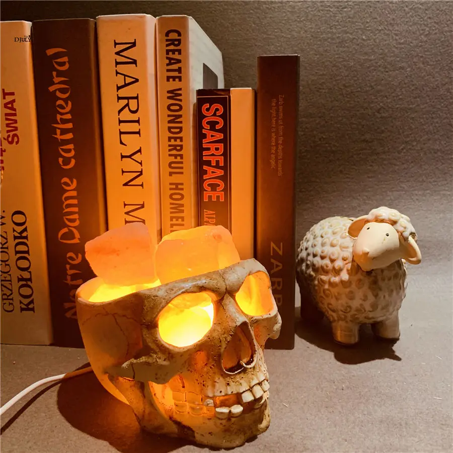 Resin Skull Salt Table Lamp for Bedroom Study Creative Bar Dining Room Decoration Desk Lamps Halloween Led Night Lights Art Deco
Resin Skull Salt Table Lamp for Bedroom Study Creative Bar Dining Room Decoration Desk Lamps Halloween Led Night Lights Art Deco