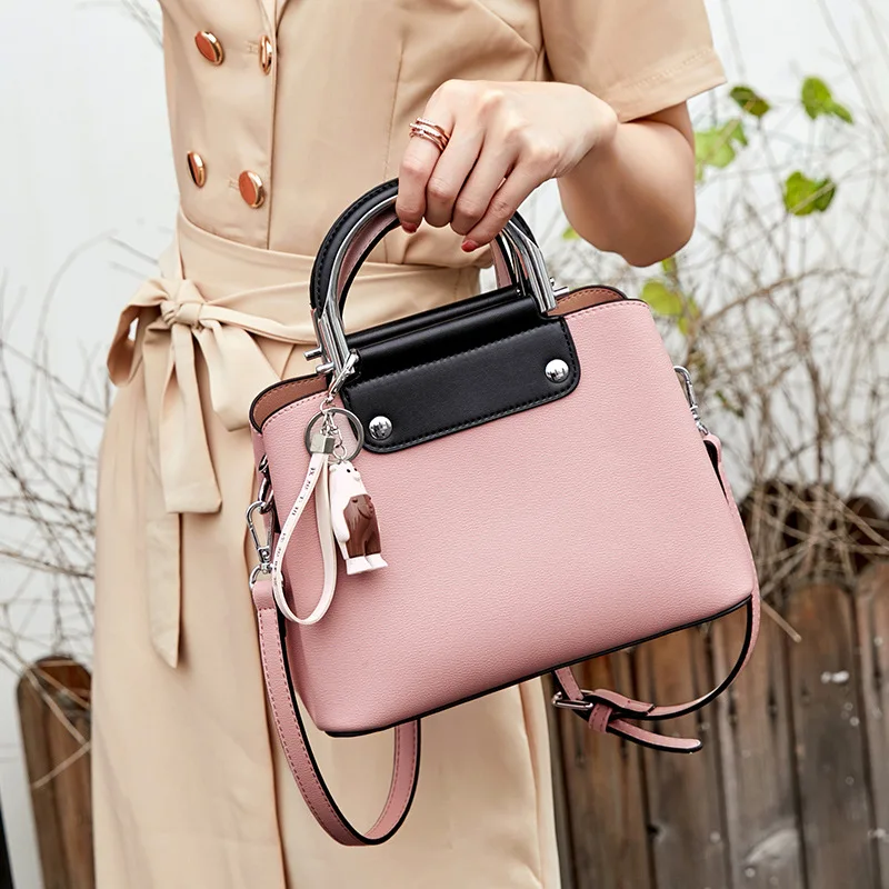 New fashion hundred and INS killer bag single shoulder slant hand small CK bagJIULIN
New fashion hundred and INS killer bag single shoulder slant hand small CK bagJIULIN