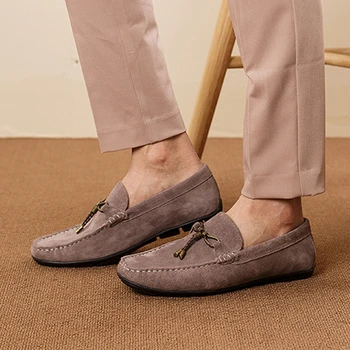 Cow Suede Leather Men's Casual Driving Loafers Round Toe Slip on Man Comfortable Flats Handmade Daily Moccasin Shoes KUD397
Cow Suede Leather Men's Casual Driving Loafers Round Toe Slip on Man Comfortable Flats Handmade Daily Moccasin Shoes KUD397