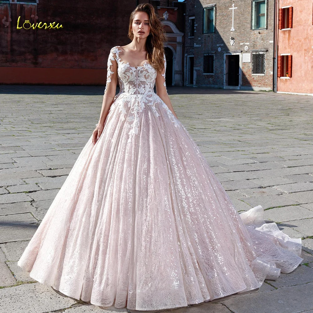 Loverxu Illusion Scoop Ball Gown Wedding Dresses Chic Applique Half Sleeve Button Bride Dress Chapel Train Bridal Plus Size | Свадьбы и