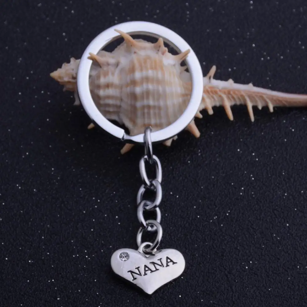 

12PC Heart Charm Pendant Keychains Nana Heart A Crystal Keyrings Family Love Grandma Grandmother Birthday Gifts Bag Key Ring Hot