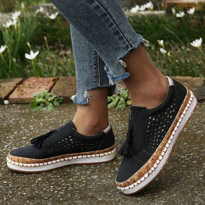 2020 cross-border spring new tassel British style loafers brand luxury handmade flat breathable leather black Women's sneakers
2020 cross-border spring new tassel British style loafers brand luxury handmade flat breathable leather black Women's sneakers