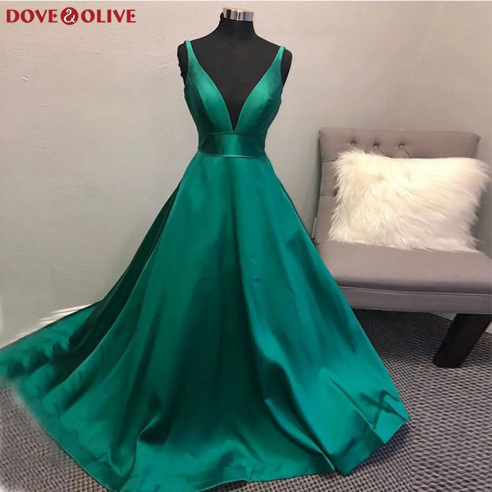 Green Deep V-Neck Satin A-Line Prom Dresses 2020 Women Formal Party Long Evening Gowns vestido de fiesta Elegant gala jurken
Green Deep V-Neck Satin A-Line Prom Dresses 2020 Women Formal Party Long Evening Gowns vestido de fiesta Elegant gala jurken