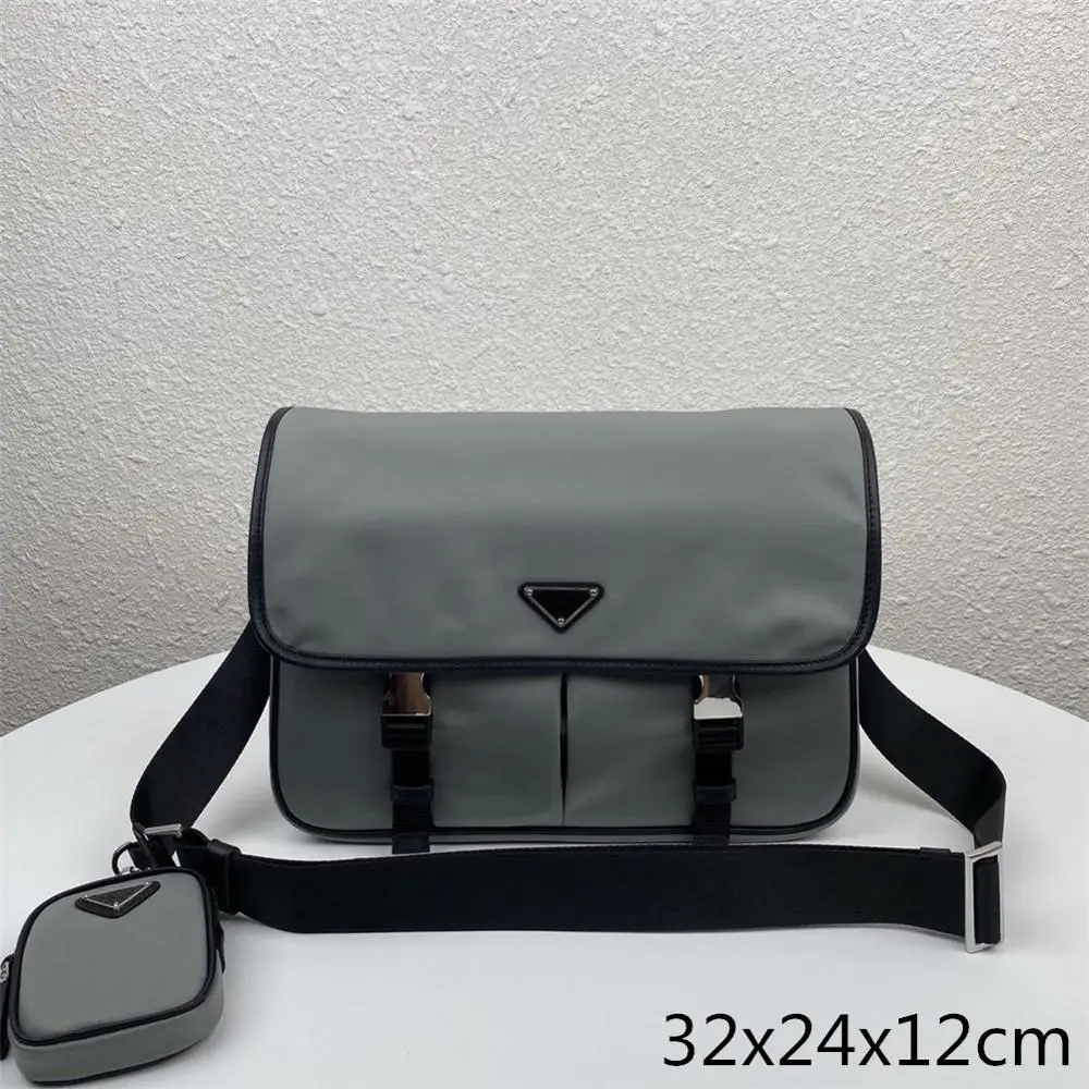 Outdoor leisure retro business bag large capacity nylon bag simple version shoulder bag diagonal bag men's bag
Outdoor leisure retro business bag large capacity nylon bag simple version shoulder bag diagonal bag men's bag