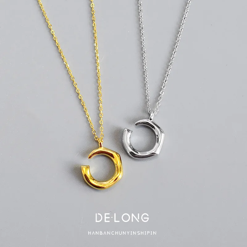 Irregular Convex Surface Lettered C Necklace S925 Fine Silver Choker Elegant Cool Women's Silver Necklace Korean-style Accessori
Irregular Convex Surface Lettered C Necklace S925 Fine Silver Choker Elegant Cool Women's Silver Necklace Korean-style Accessori