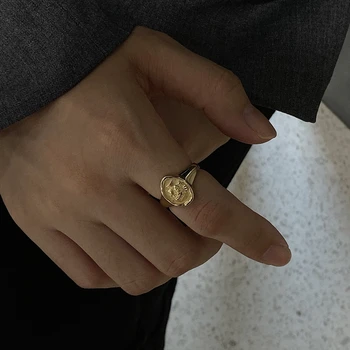 Silvology Sterling 925 Silver Figure Rings Irregular Oval 18K Gold Emboss High Quality Open Rings for Women Elegant Jewelry Gift
Silvology Sterling 925 Silver Figure Rings Irregular Oval 18K Gold Emboss High Quality Open Rings for Women Elegant Jewelry Gift