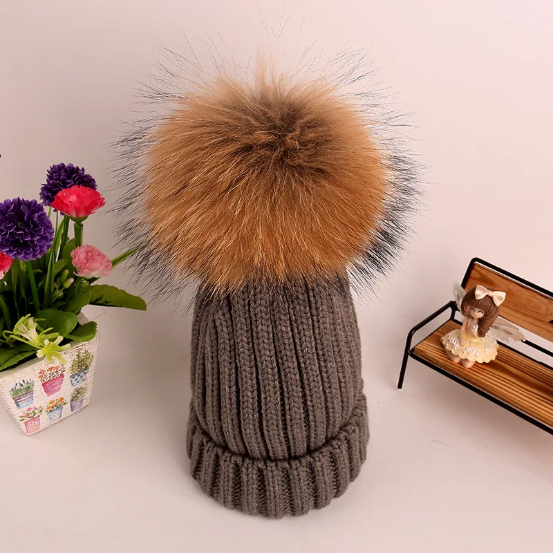 Autumn And Winter Women's Solid Color Crimping Thick Warm Hat Knitted Hat Oversized Raccoon Fur Ball Wool Cap
Autumn And Winter Women's Solid Color Crimping Thick Warm Hat Knitted Hat Oversized Raccoon Fur Ball Wool Cap