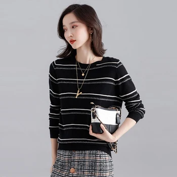 2019 Autumn Winter Striped Long Sleeve Thick Warm Jacquard Sweater Women New Japanese Mori Girl O Neck Slim Sweaters Jumper
2019 Autumn Winter Striped Long Sleeve Thick Warm Jacquard Sweater Women New Japanese Mori Girl O Neck Slim Sweaters Jumper