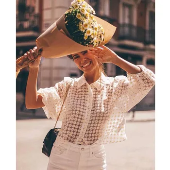 Sexy Transparent Daisy Floral Blouse Shirts Women Turn Down Collar Short Blouse Tops Ladies Lantern Sleeve See Through Blusas
Sexy Transparent Daisy Floral Blouse Shirts Women Turn Down Collar Short Blouse Tops Ladies Lantern Sleeve See Through Blusas