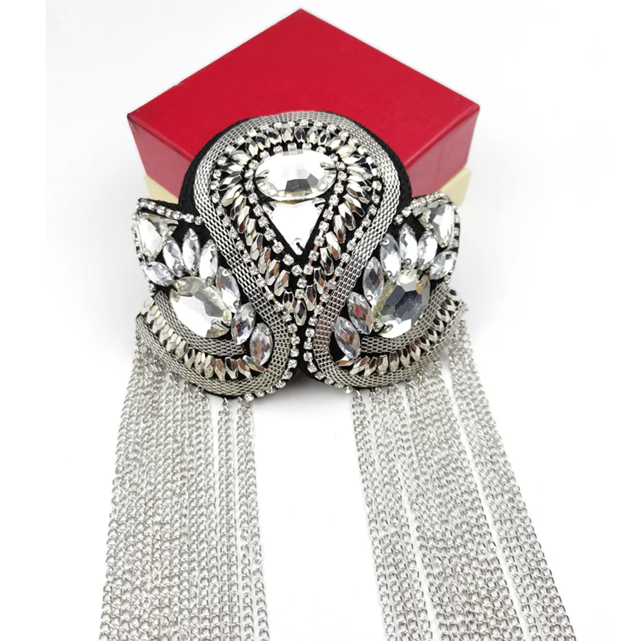 2Pcs Rhinestone Silver Epaulette Handmade Fashion Tassel Patch Chain Shoulder Badges Beads Applique Military Pin on Brooch Medal
2Pcs Rhinestone Silver Epaulette Handmade Fashion Tassel Patch Chain Shoulder Badges Beads Applique Military Pin on Brooch Medal